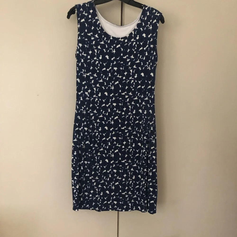 Spring/Summer dress - Picture 2 of 3